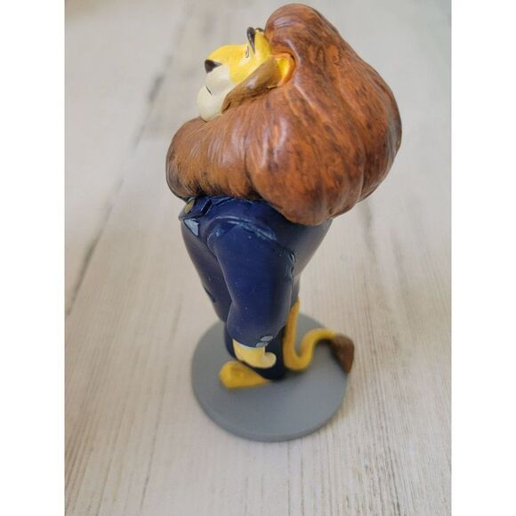 Zootopia Pixar Disney lionheart mayor toy figure - Picture 3 of 6